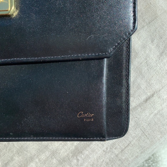 🌼SOLD 🌼 Vintage Cartier cross-body bag - Picture 3 of 9